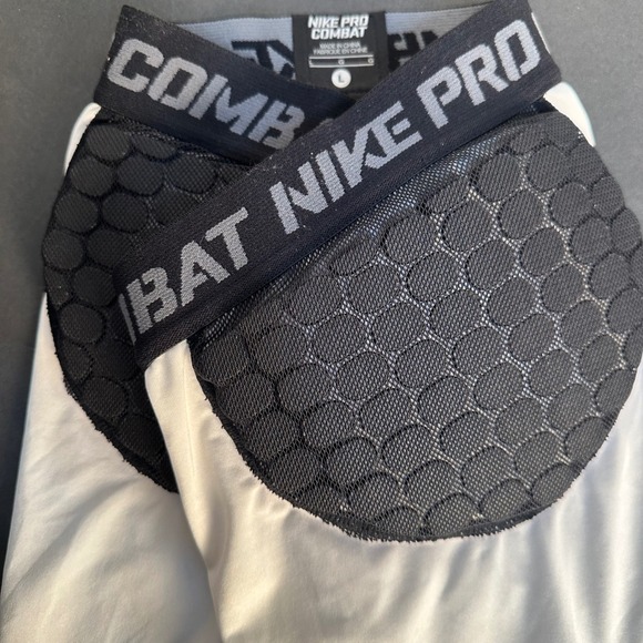 Nike Pro Combat Padded Compression Shorts Mens Large White Dri Fit - Picture 1 of 8